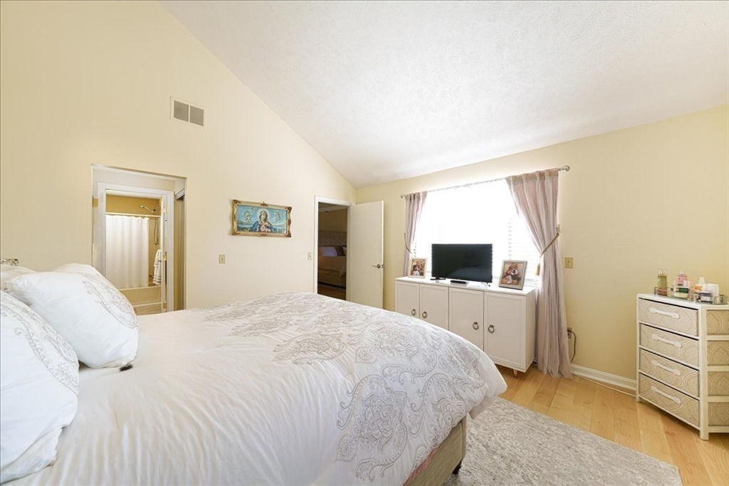 1 Country Club Ln # C