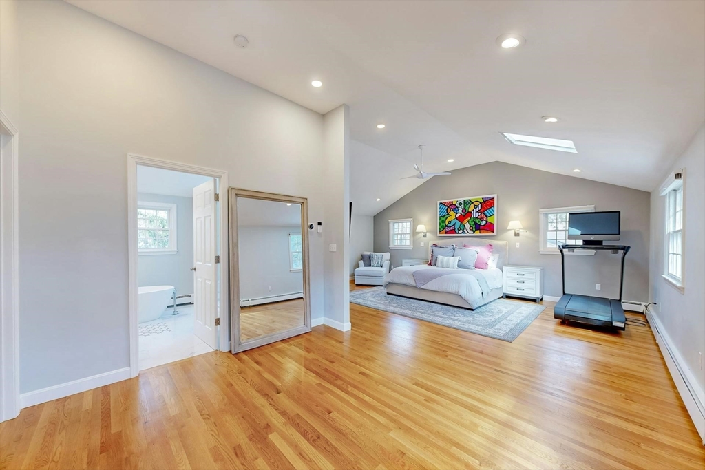 29 Kenney Rd