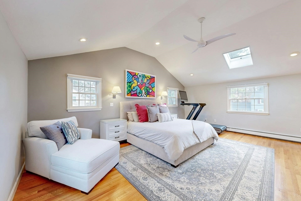 29 Kenney Rd