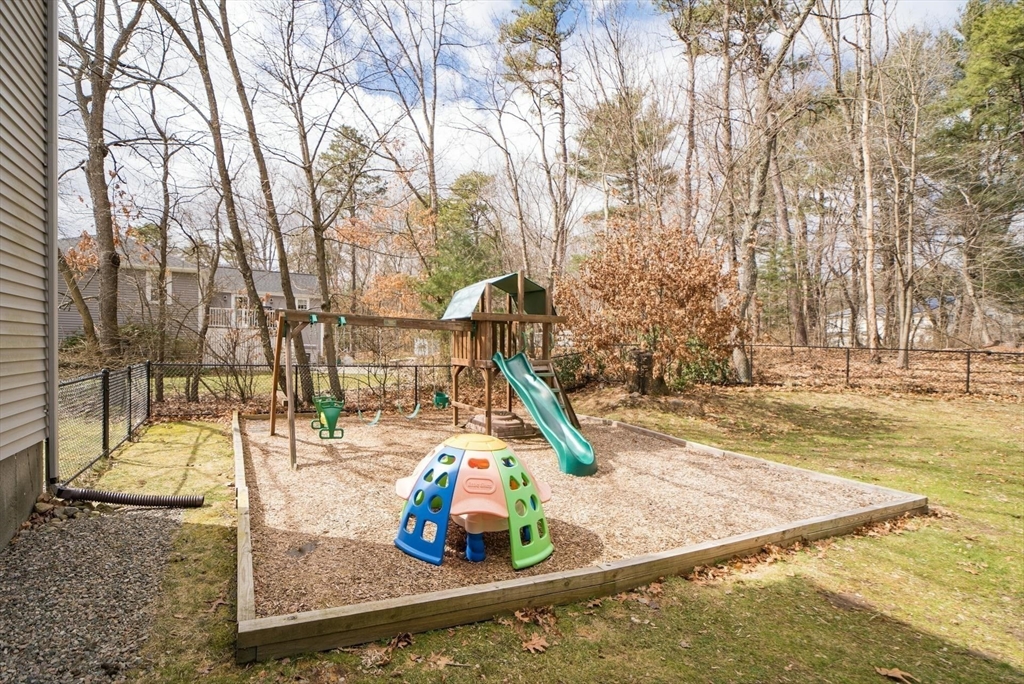 29 Kenney Rd