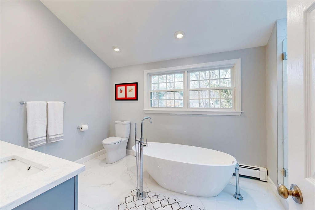29 Kenney Rd