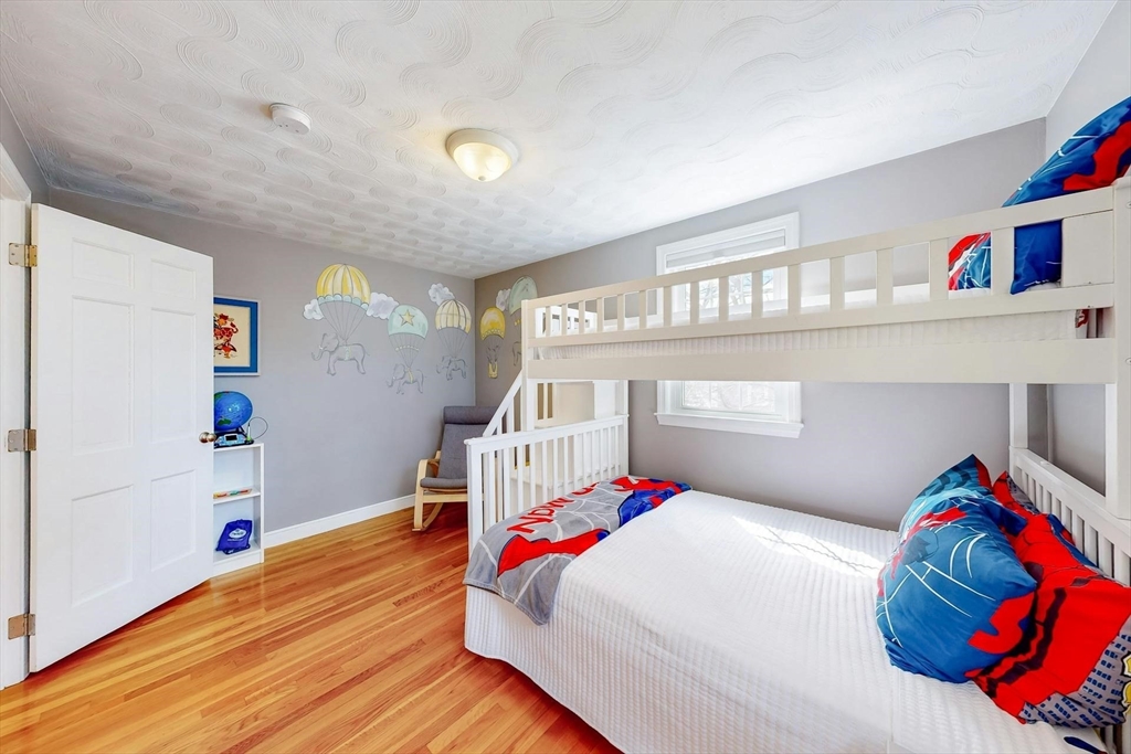 29 Kenney Rd