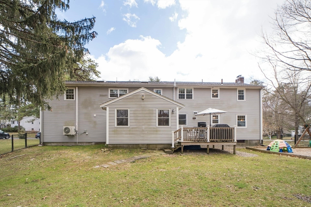 29 Kenney Rd