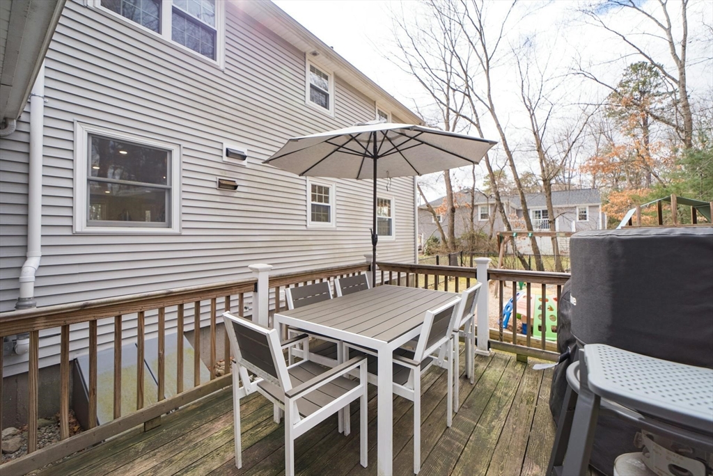 29 Kenney Rd