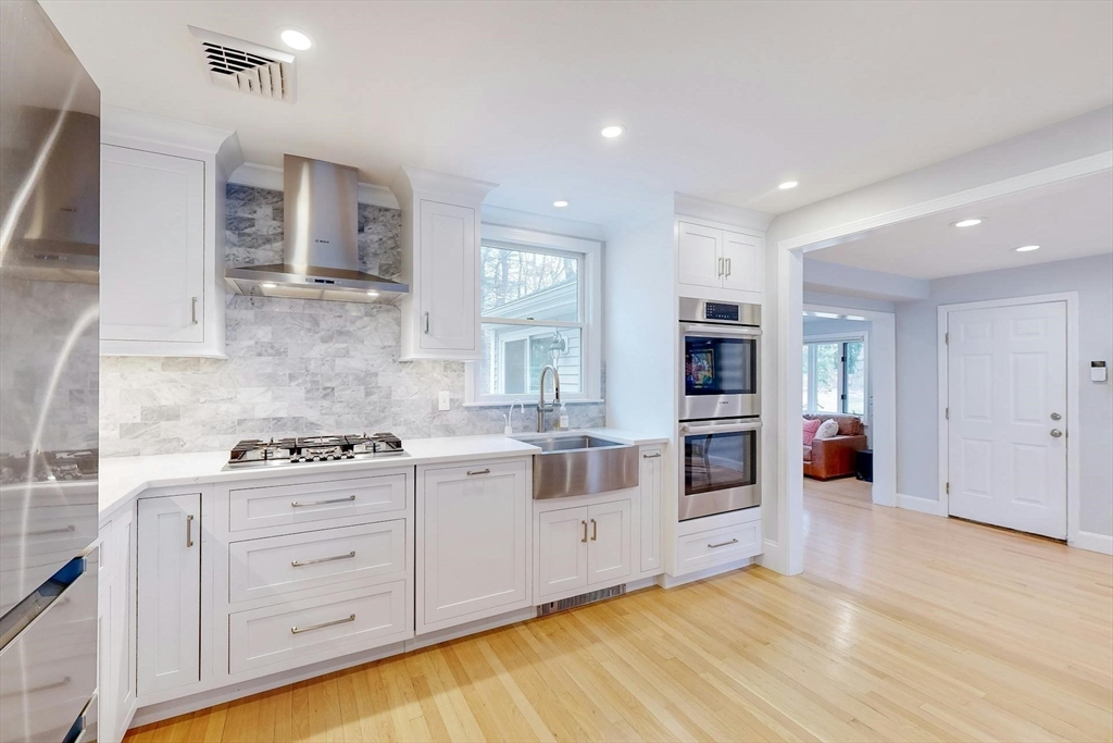 29 Kenney Rd