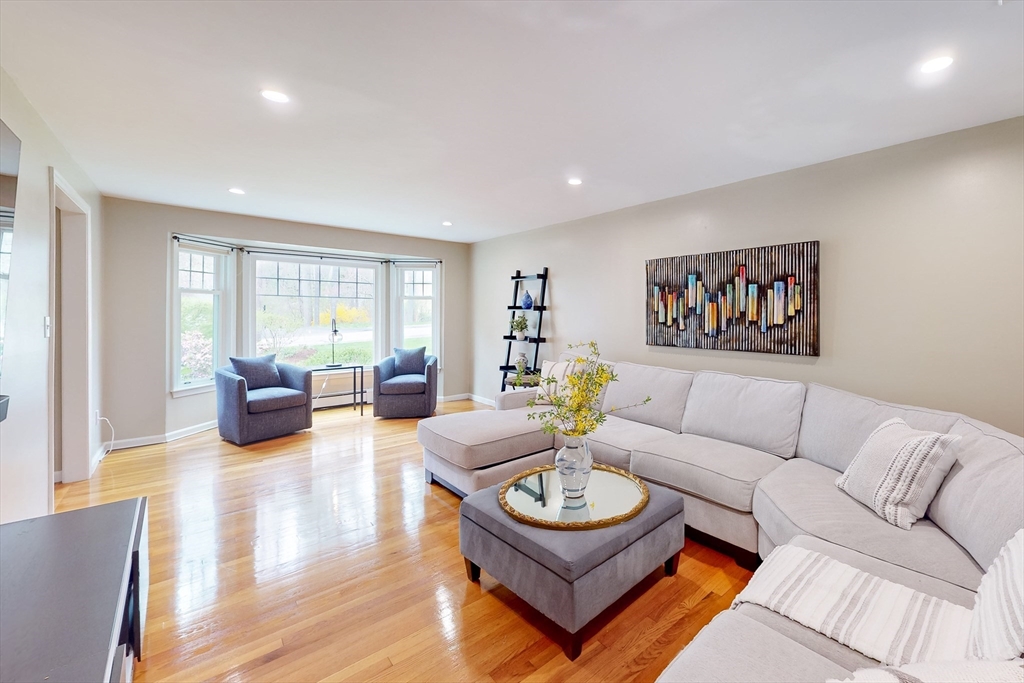25 Lee Rd