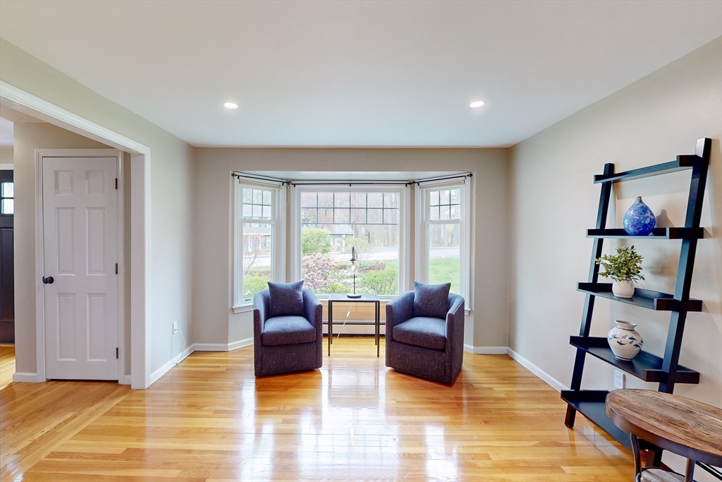 25 Lee Rd