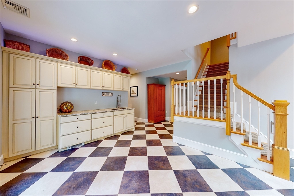 21 Granite St