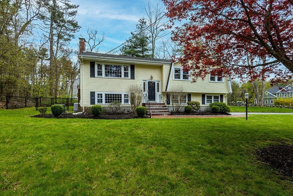 4 Plain St