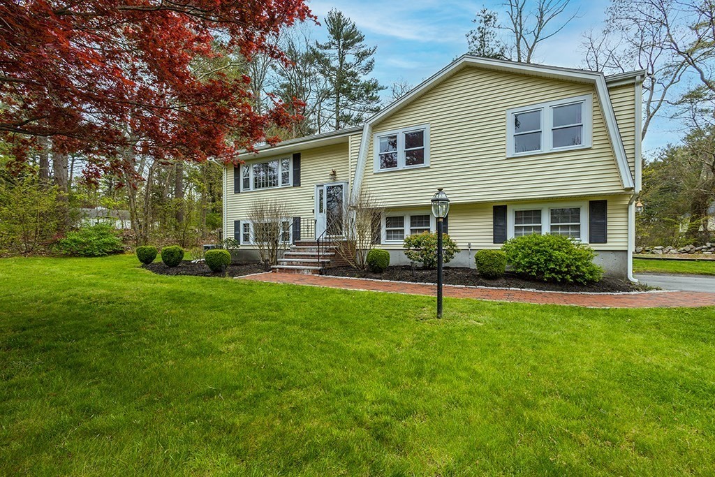 4 Plain St