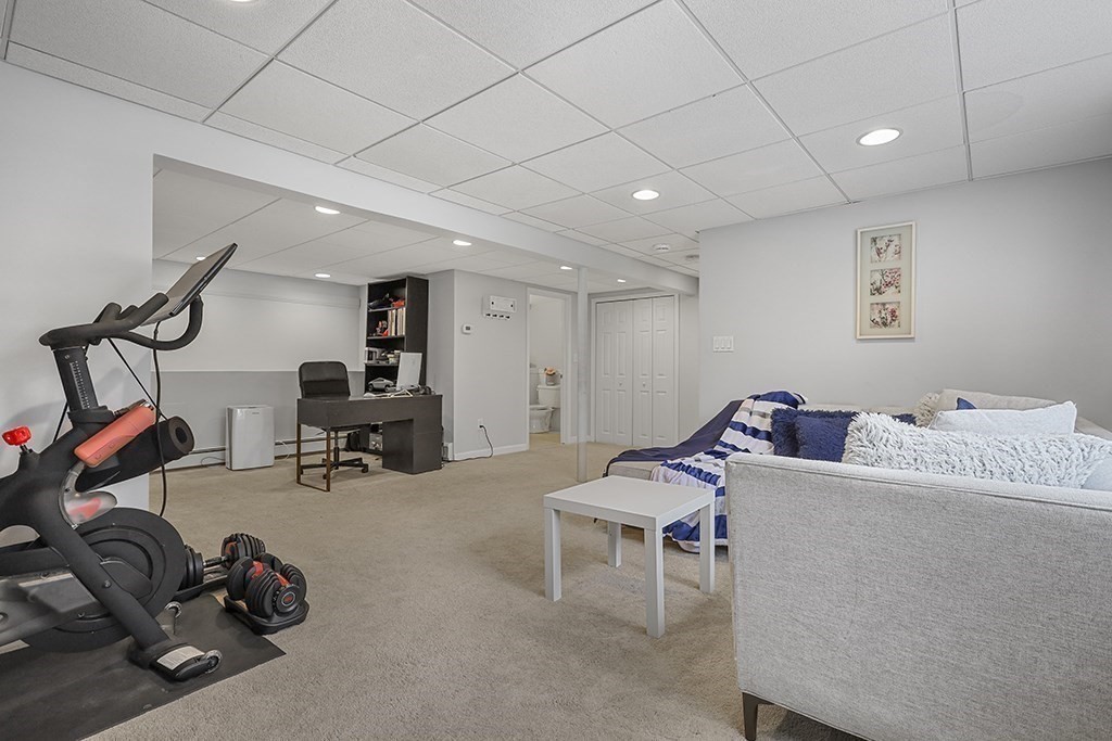 4 Plain St