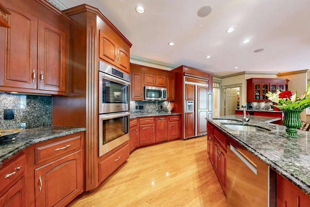 34 High Ridge Cir