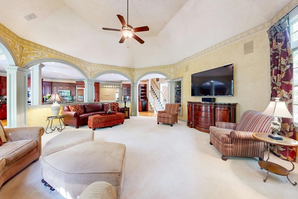 34 High Ridge Cir
