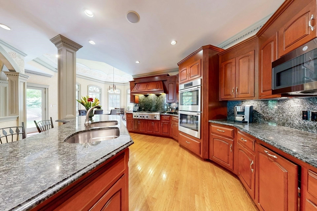 34 High Ridge Cir
