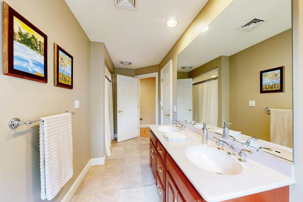34 High Ridge Cir
