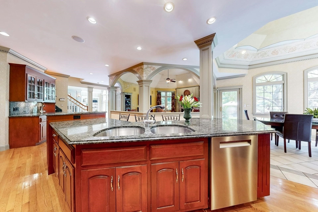 34 High Ridge Cir