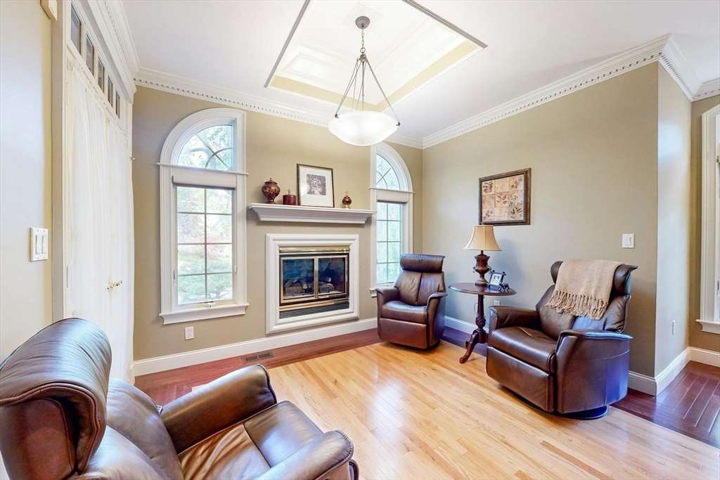 34 High Ridge Cir