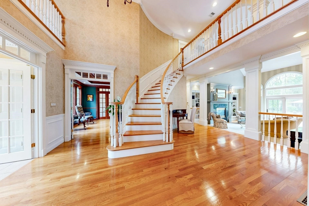 34 High Ridge Cir