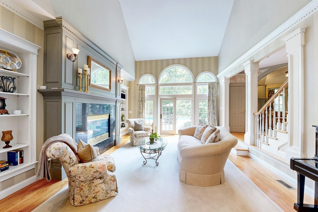 34 High Ridge Cir