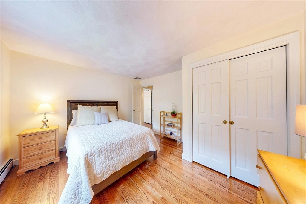27 Cheney Pond Rd