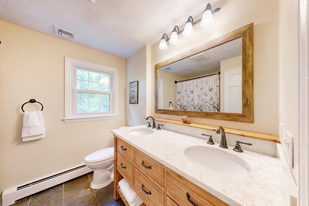 27 Cheney Pond Rd