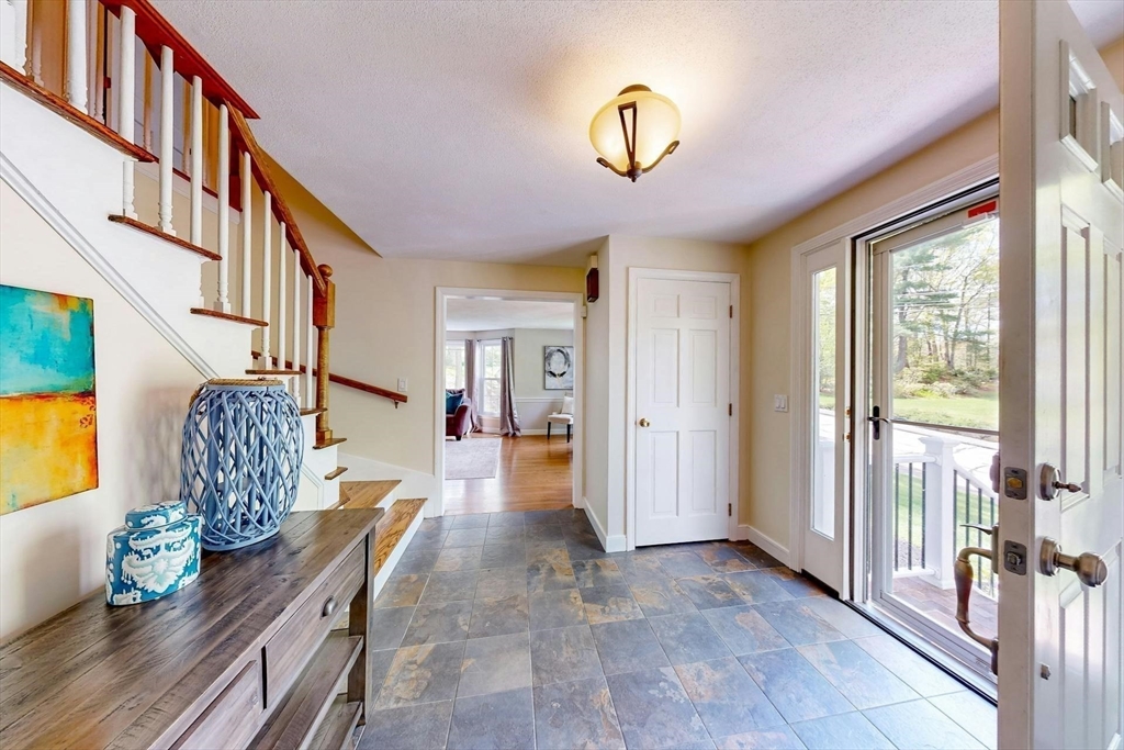 27 Cheney Pond Rd