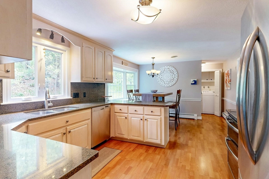27 Cheney Pond Rd