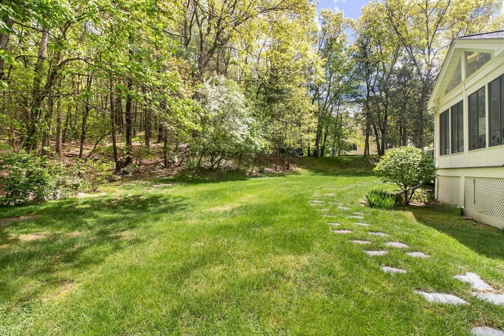 27 Cheney Pond Rd