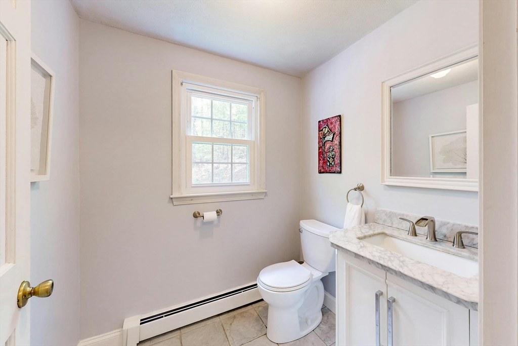 27 Cheney Pond Rd
