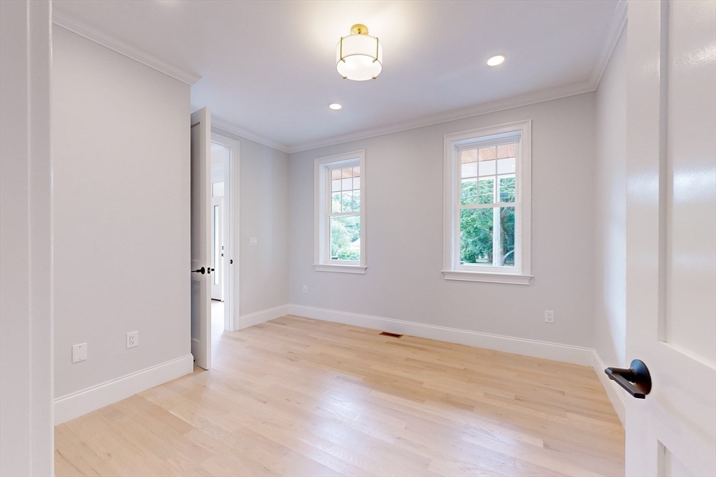 21 Pine St