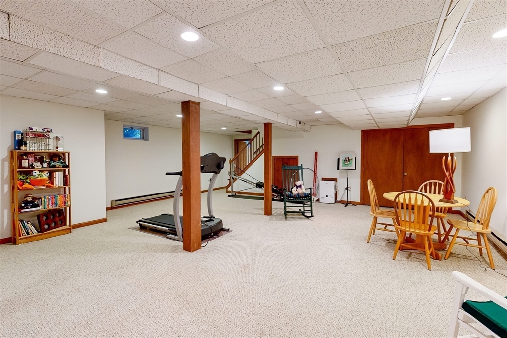 4 Deerfield Dr