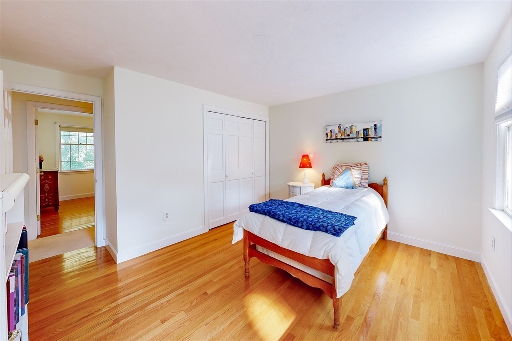4 Deerfield Dr