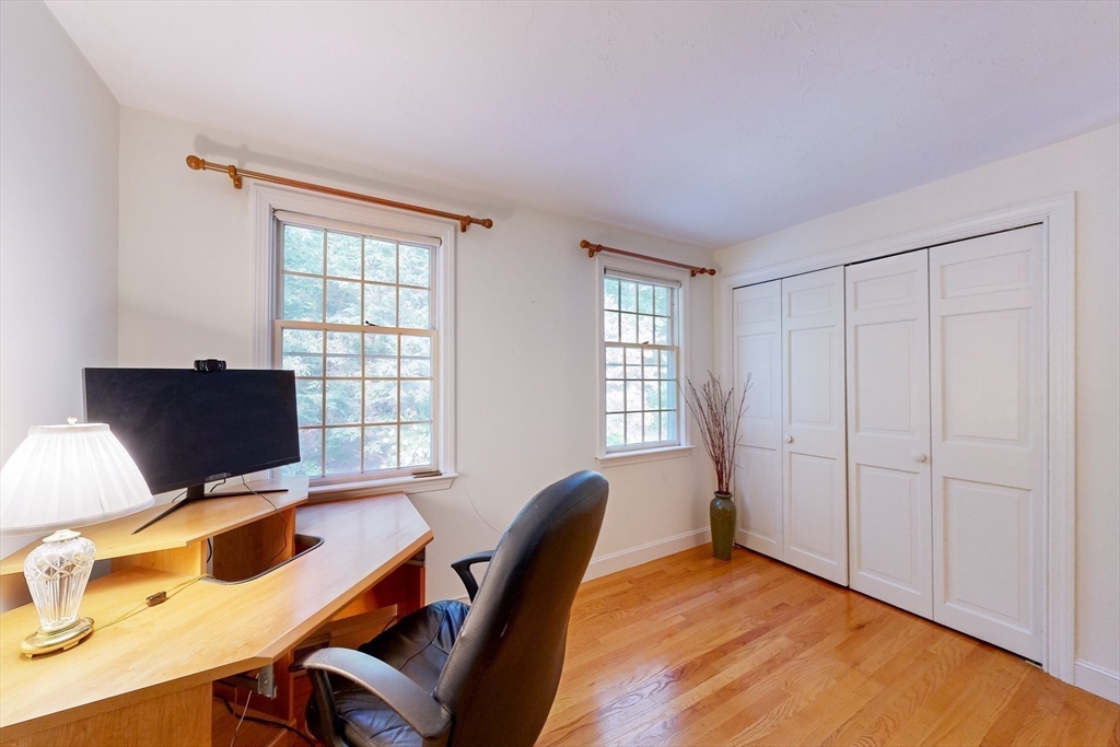 4 Deerfield Dr