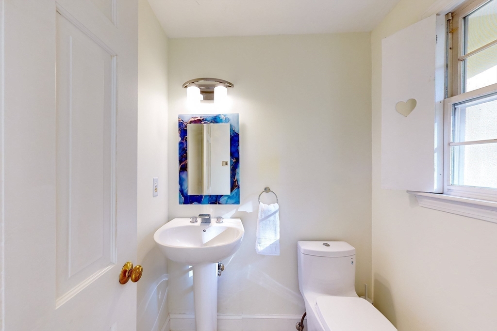 4 Deerfield Dr