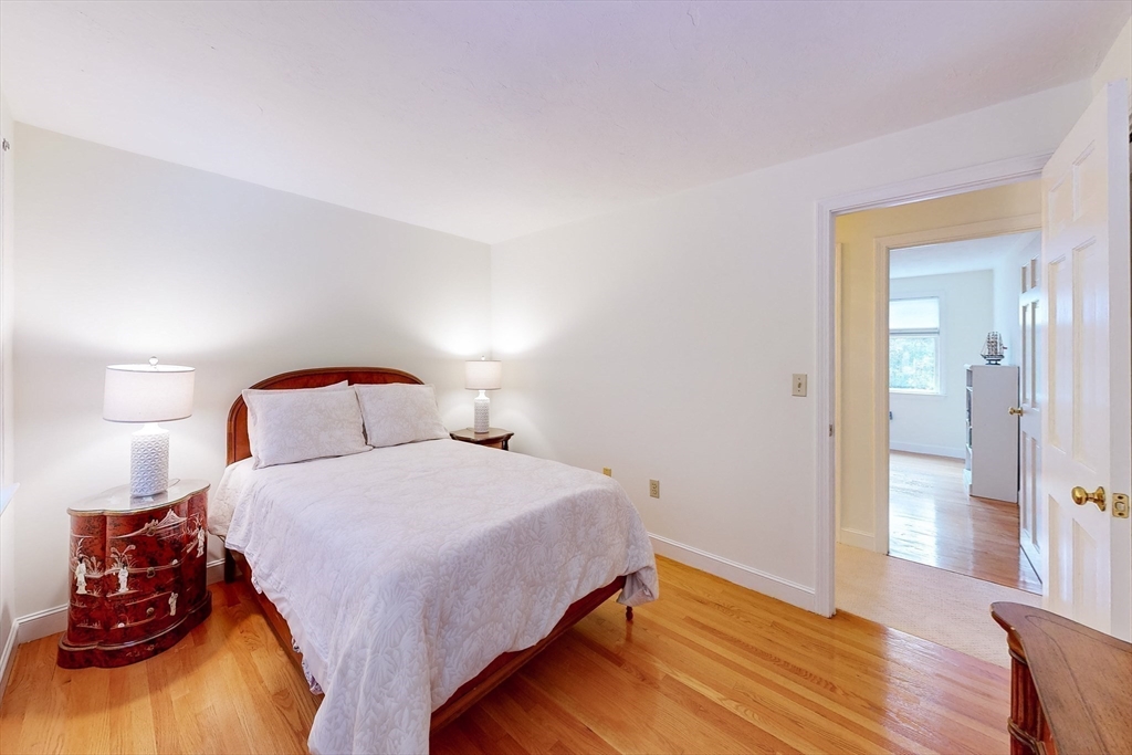 4 Deerfield Dr