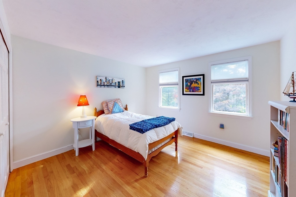 4 Deerfield Dr