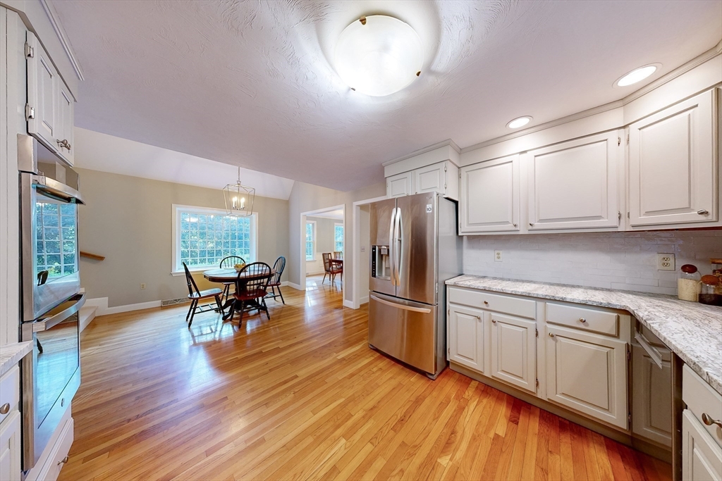 4 Deerfield Dr