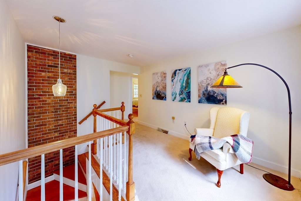 4 Deerfield Dr