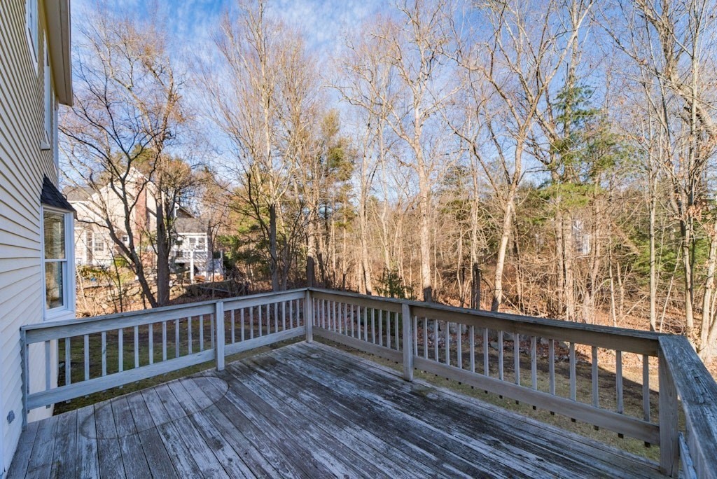 7 Delaney Dr