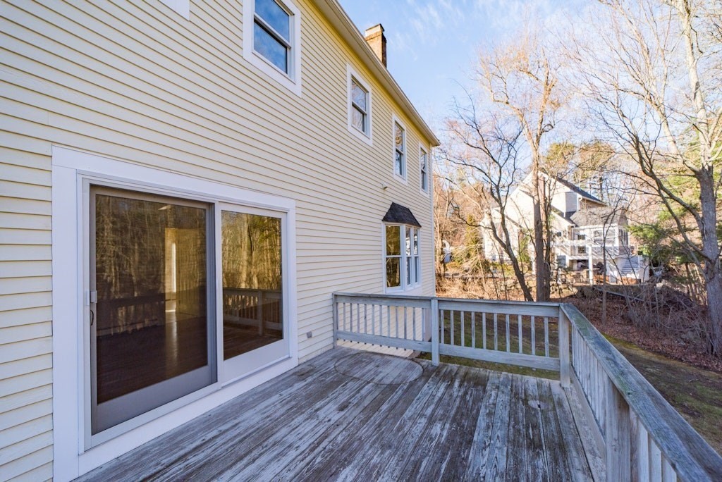 7 Delaney Dr