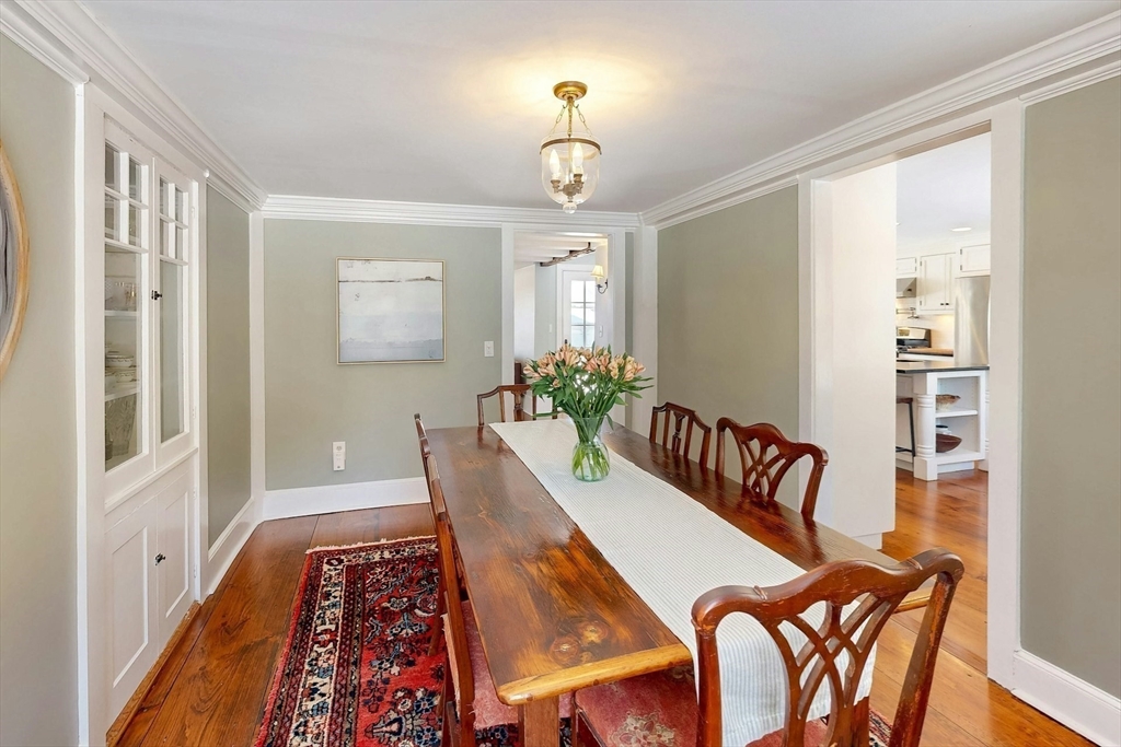 679 Main St