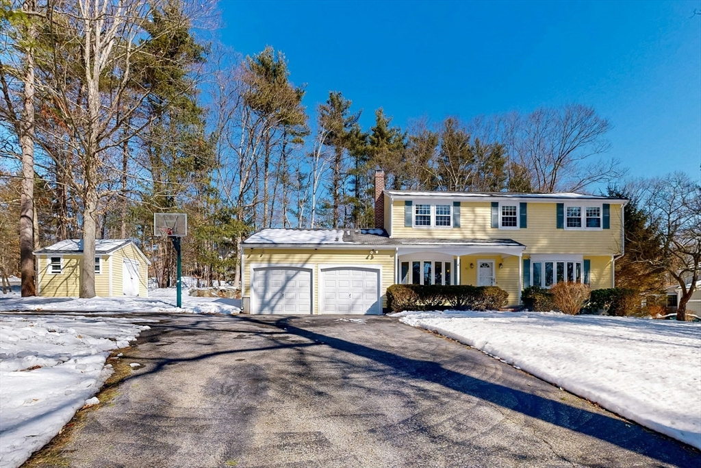 52 Indian Hill Rd