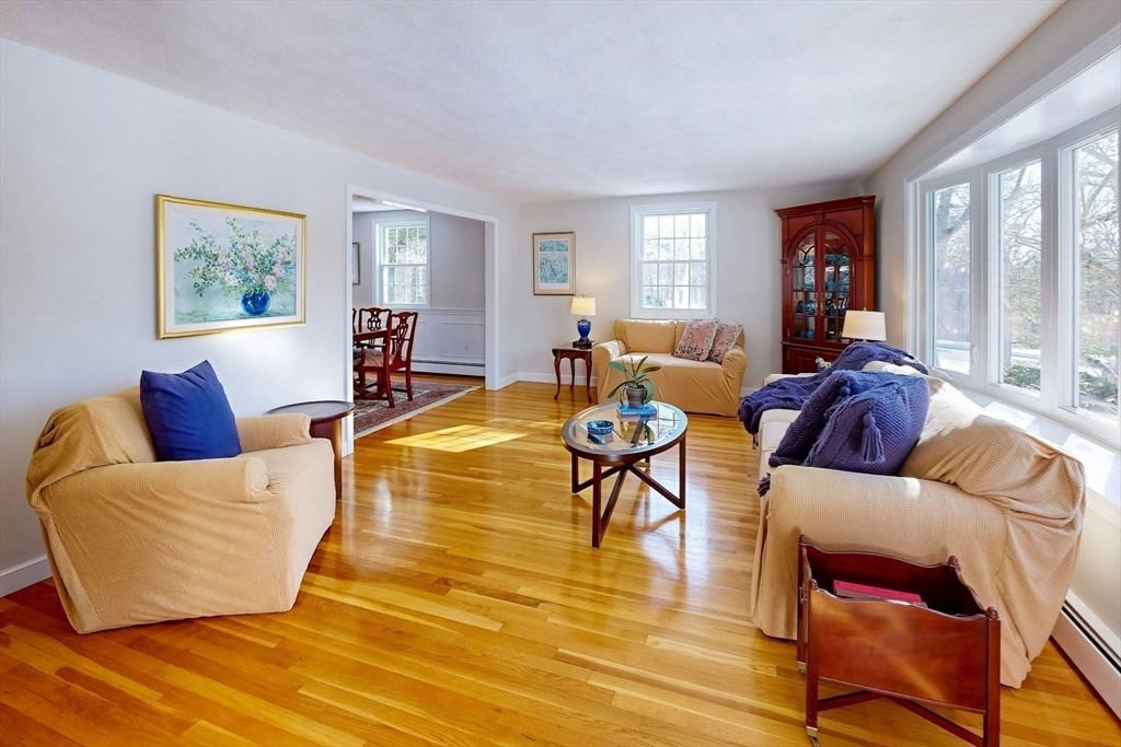 52 Indian Hill Rd