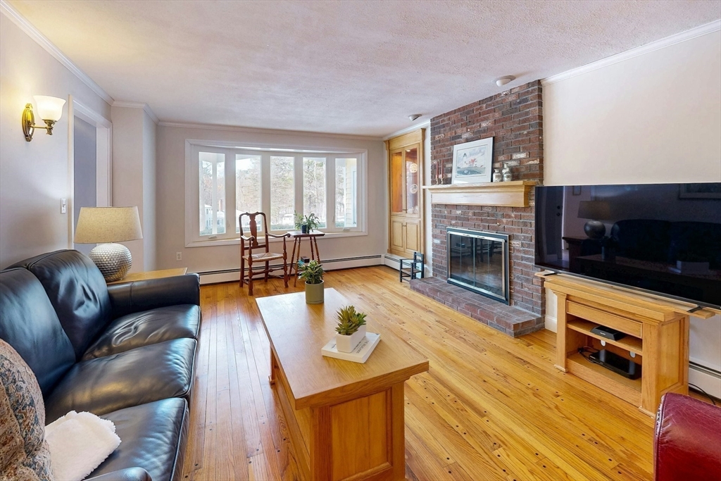 52 Indian Hill Rd