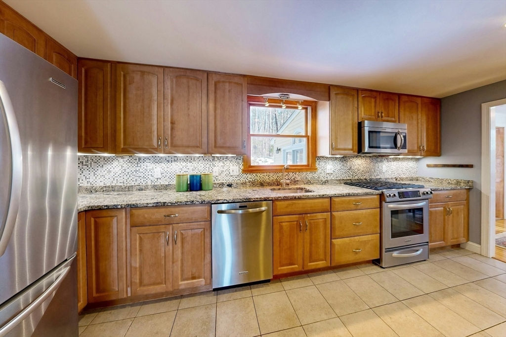 52 Indian Hill Rd