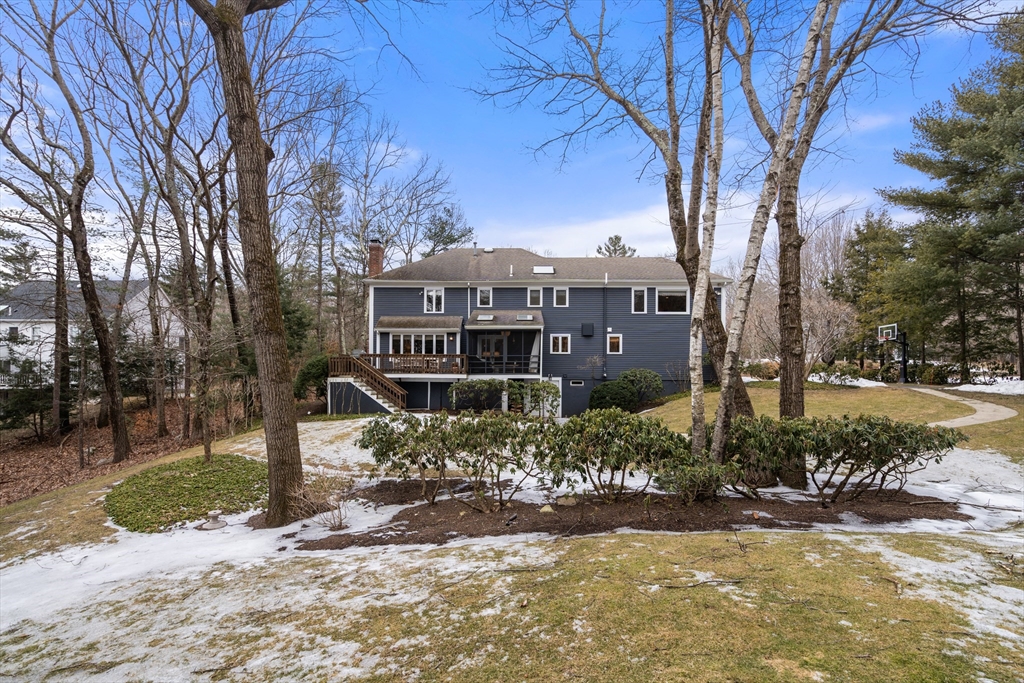 10 Pederzini Dr