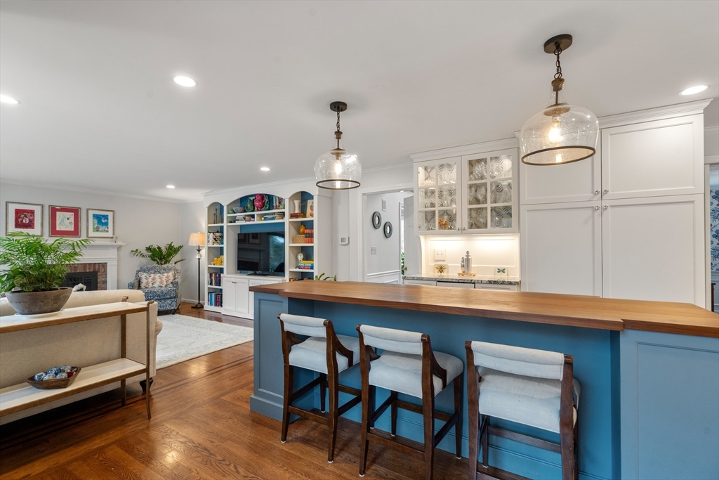 10 Pederzini Dr