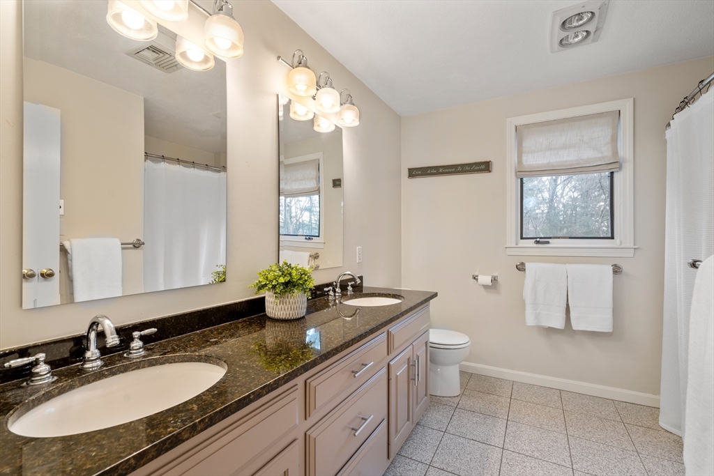 10 Pederzini Dr