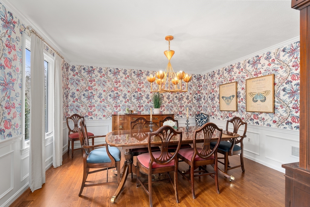 10 Pederzini Dr