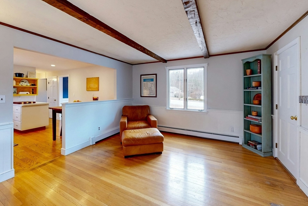 65 Colonial Rd